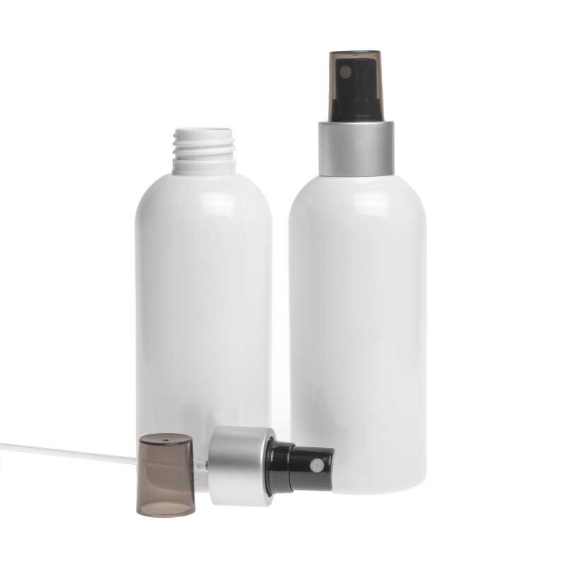 Botella de plástico blanca, pulverizador negro, anillo plateado mate, 300 ml
