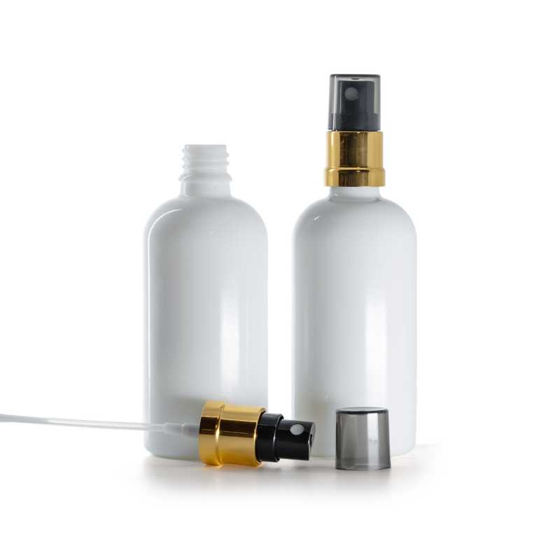 Frasco de vidrio blanco, pulverizador negro y dorado, sobretapa ahumada, 100 ml
