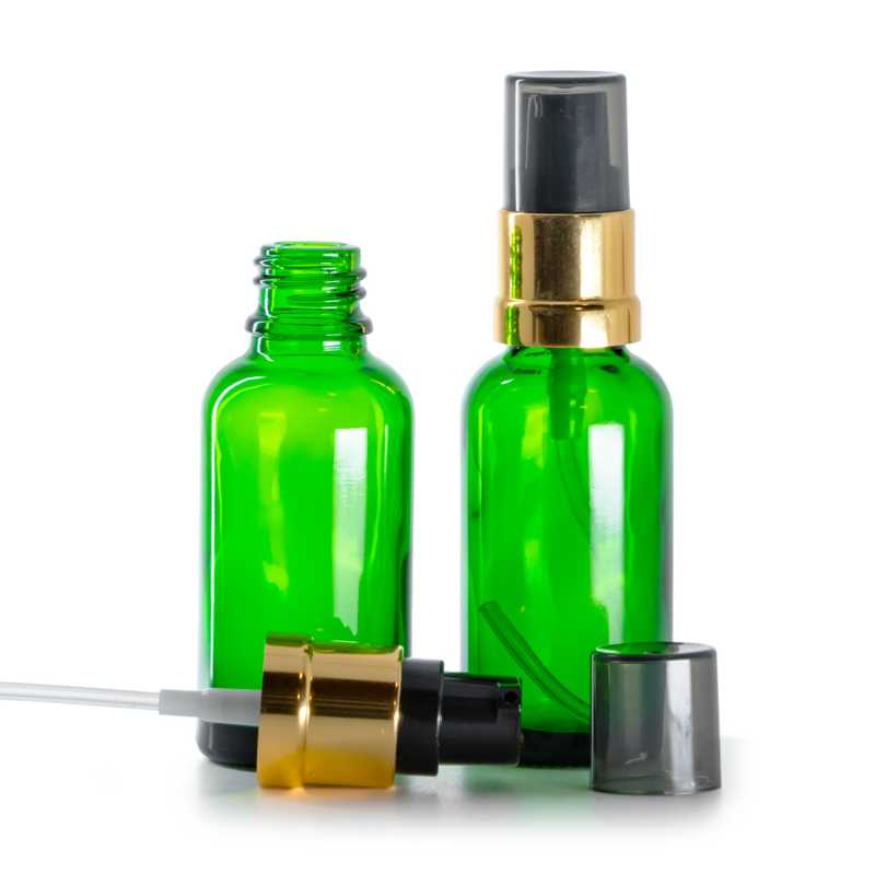 Frasco de vidrio verde, dispensador negro y dorado brillante con sobretapa ahumada, 30 ml